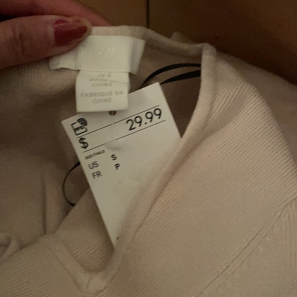 NWT Sweetheart Neckline Beige Sweater - Picture 13 of 13